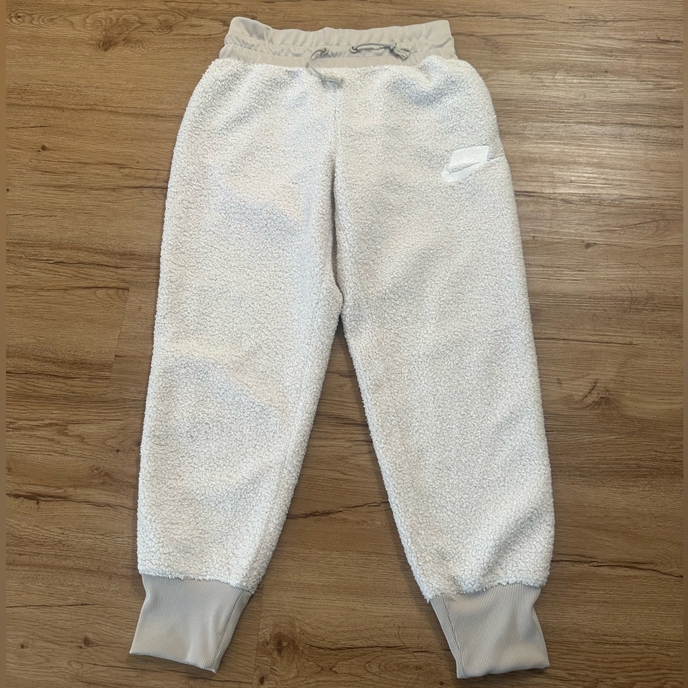 Nike Sportswear Sherpa Fleece Joggers Cream White High Rise Large